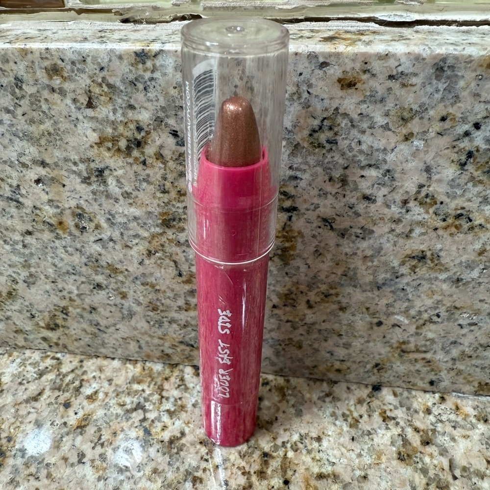 Lower East Side Shimmering Bronze Eyeshadow Stick in ‘Velvet Thorn’